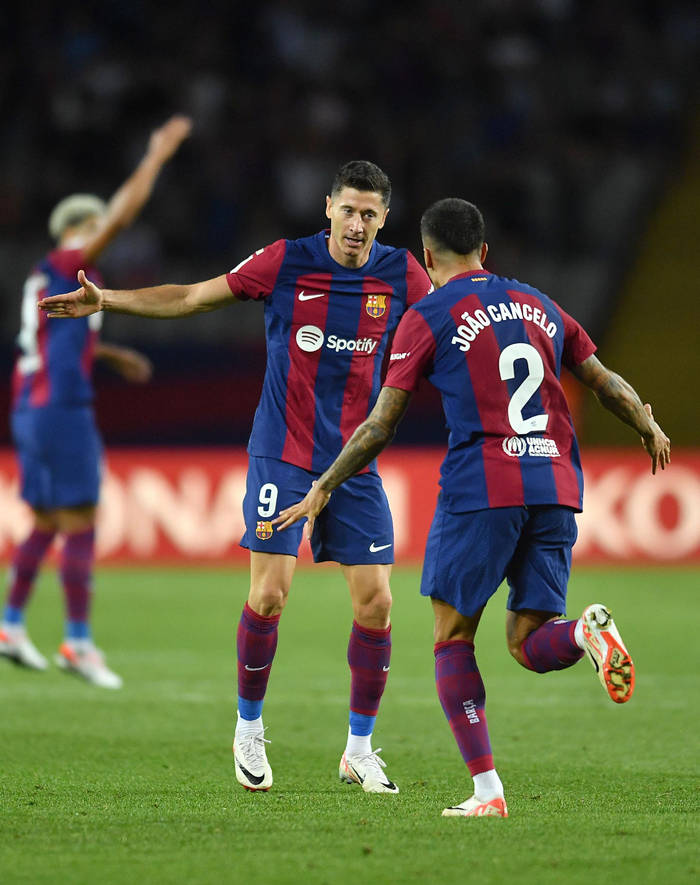 关于巴塞罗那加时末段完成体检,志在西甲名次提升,引发热议,更衣室氛围转暖的信息 关于巴塞罗那加时末段完成体检,志在西甲名次提升,引发热议,更衣室氛围转暖的信息